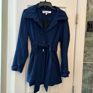 Blue and black houndstooth jacket